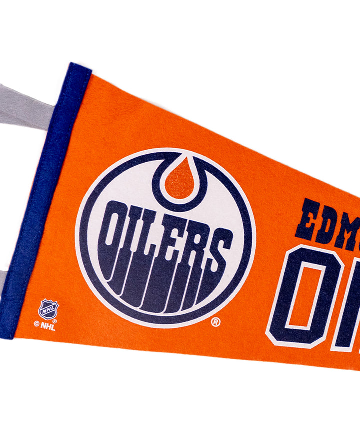 Hockey Edmonton Oilers Pennant • NHL x Oxford Pennant - - Pennant - Oxford Pennant Hockey Lifestyle | Built by Fans for Fans | Perfect Gift for hockey fan or hockey players that live in the hockey culture