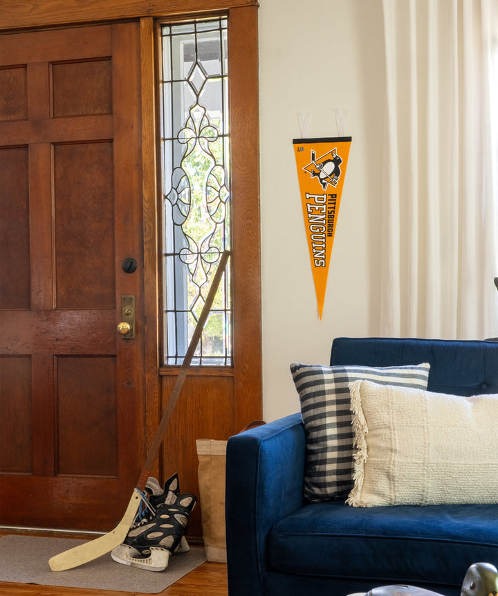 Hockey Pittsburgh Penguins Pennant • NHL x Oxford Pennant - - Pennant - Oxford Pennant Hockey Lifestyle | Built by Fans for Fans | Perfect Gift for hockey fan or hockey players that live in the hockey culture