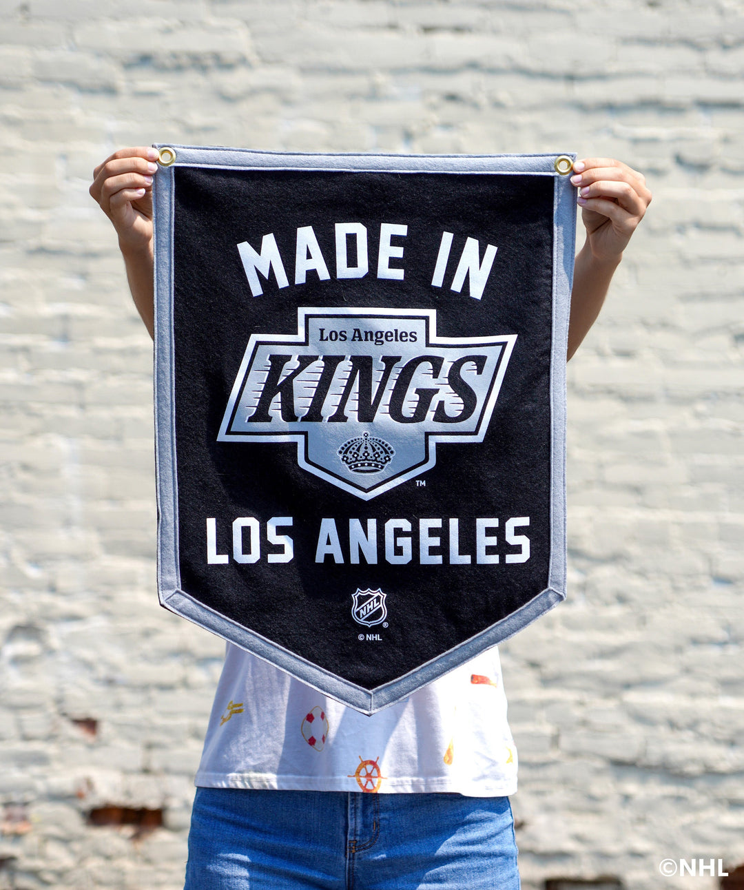 Made In Los Angeles: Los Angeles Kings Camp Flag • NHL x Oxford Pennant - - Camp Flag - Oxford Pennant